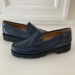 NWOT Anthropologie Weejuns Bass Whitney Navy Loafers Sz 8.5